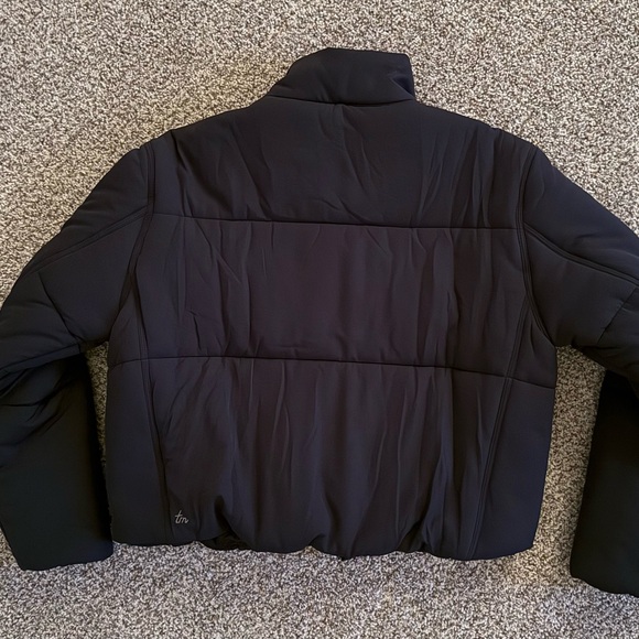 Travis Mathew Mont Blanc 3.0 Women's Black Puffer Jacket NWOT - Picture 6 of 6